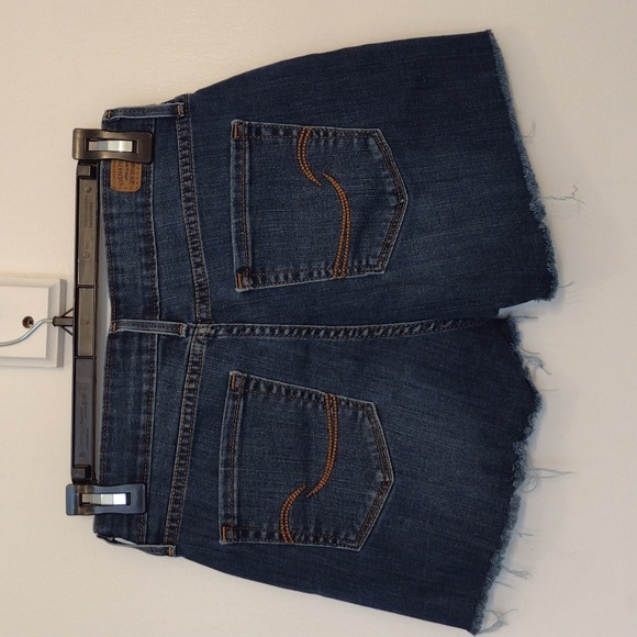 Signature Levi Strauss Dark Blue Denim Jean Shorts size 2 - Picture 6 of 12